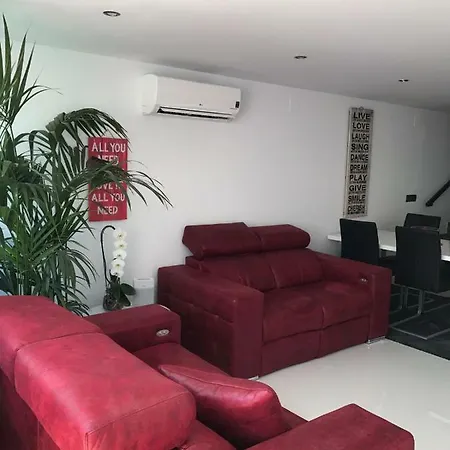 Suites El Rojo *