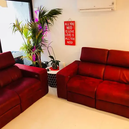 Suites El Rojo Holiday home