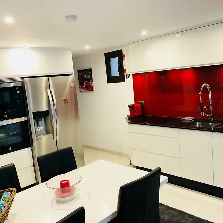 Suites El Rojo Holiday home Nerja